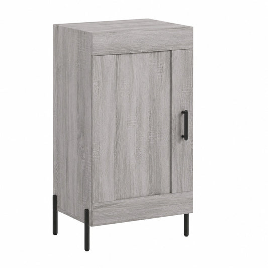 Mobiletto Moderno in Legno Multistrato Sonoma Grigio con 3 Ripiani, per Soggiorno e Ingresso, Gambe in Metallo, Design Italiano